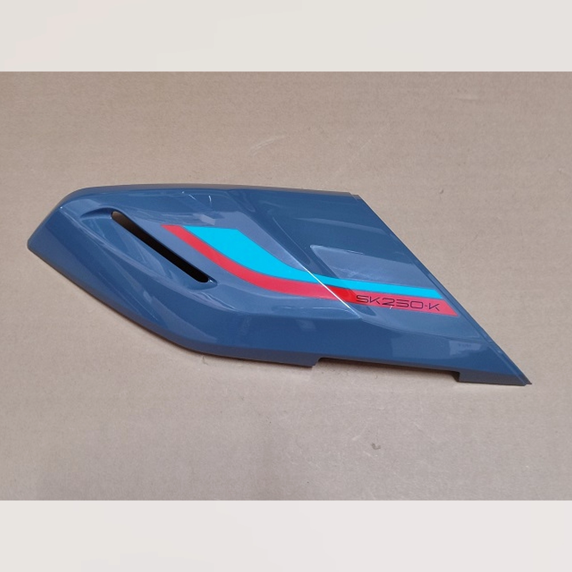 ARORA SK250-KV DEPO ÖN KORUMA PLASTİK SAĞ GRİ #SK250-KV- 068